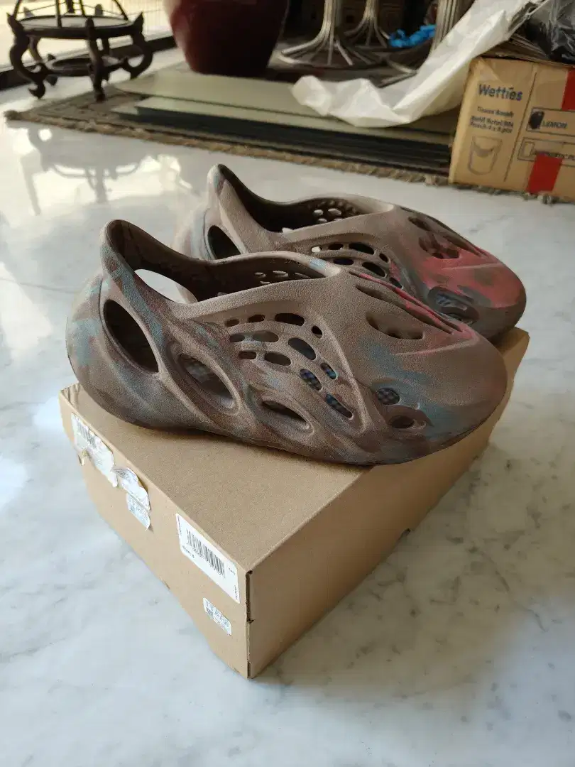 Yeezy Foam RNNR MX Sand Grey size 42