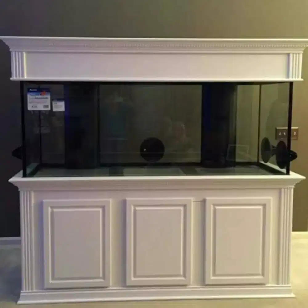 Aquarimnya sudah kabinet kayu