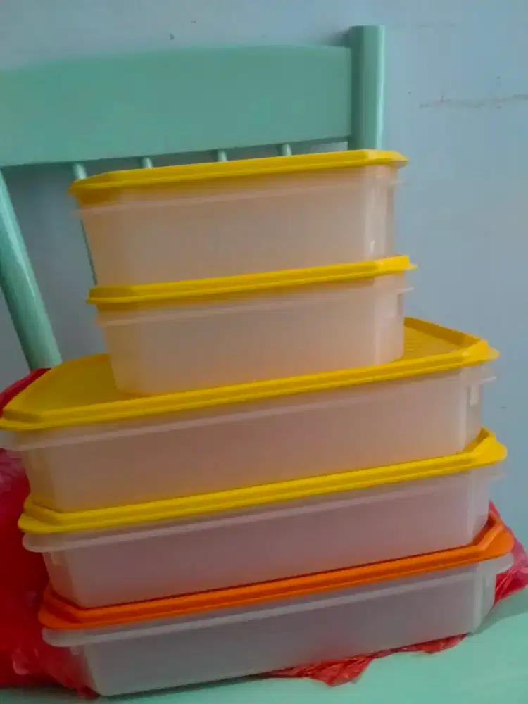 Wadah INFORMA Murah Kondisi Like New