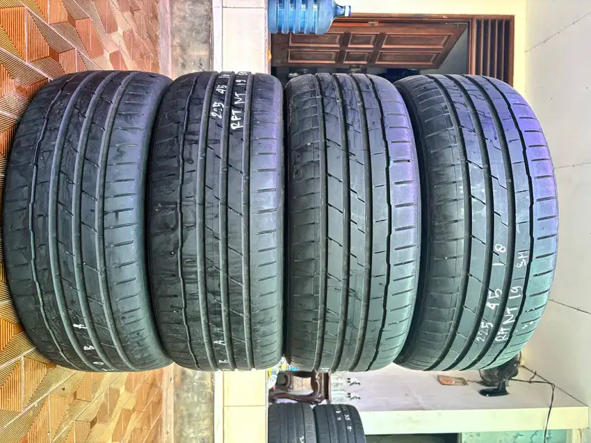 Ban Hankook Ventus S1 Evo3 Runflat 225 45 r18 4pcs