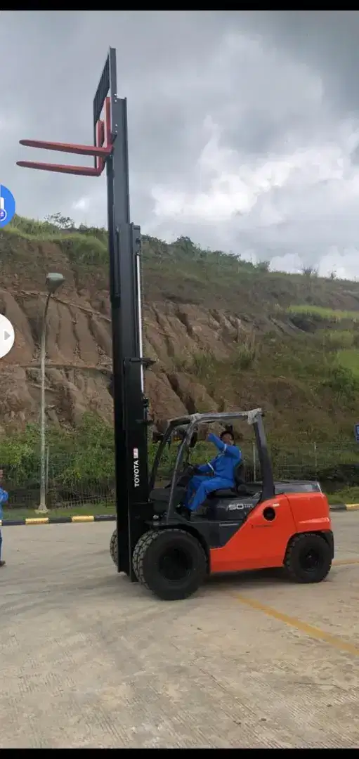 Forklift Toyota 5 ton