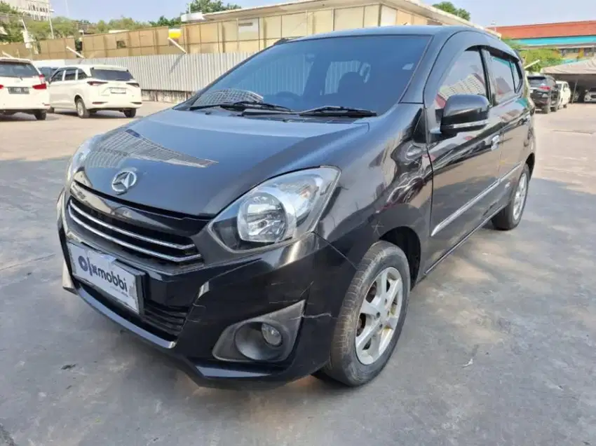 Daihatsu Ayla 1.0 X Bensin-MT 2019 Hitam /