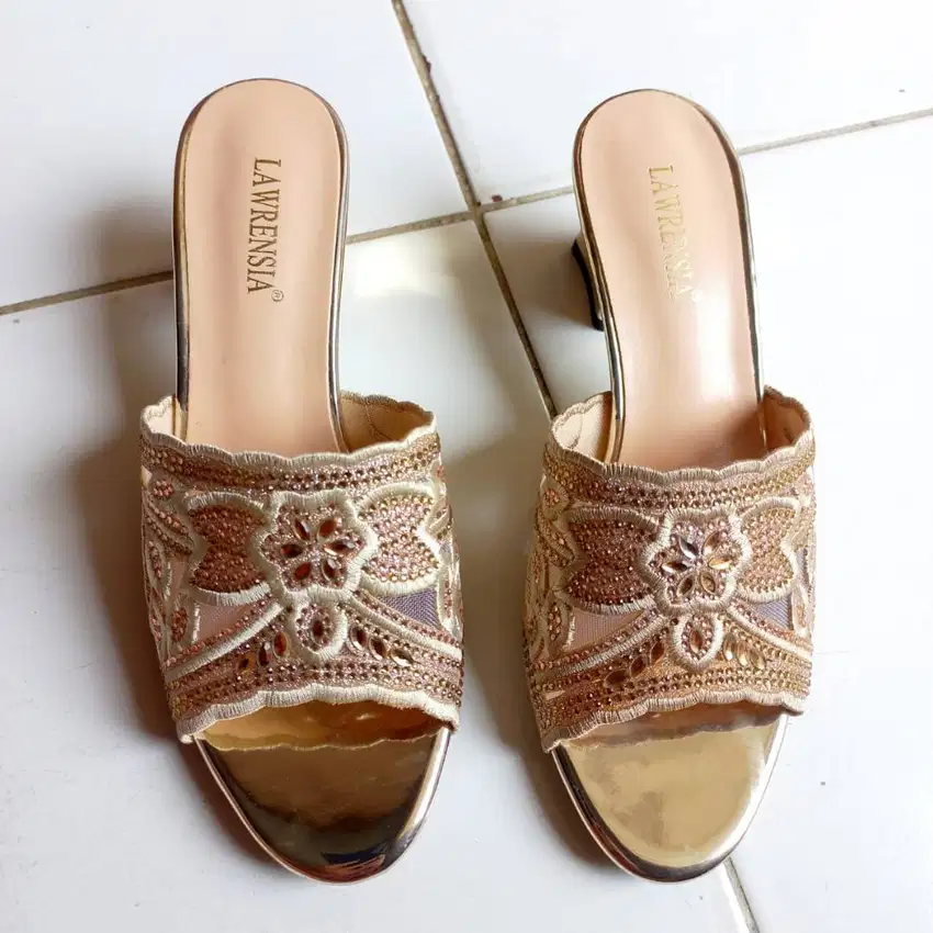 Lawrensia Sandal Wanita High Heels Size 37