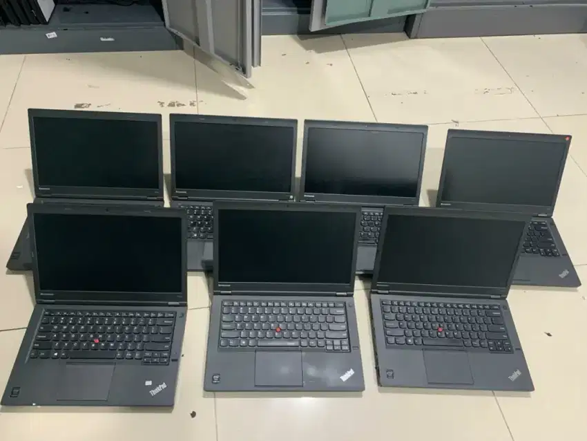 Laptop import like new dual vga cori7 cori5 4300 haswel ram8gb ssd 128