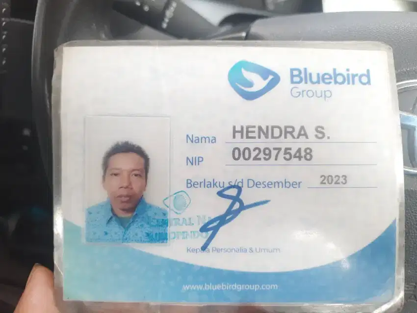 Mencari lowongan driver pribadi.pengalaman  online&taksi bleubird.