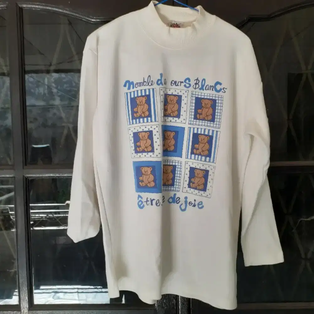 Sweater Korea Cantik