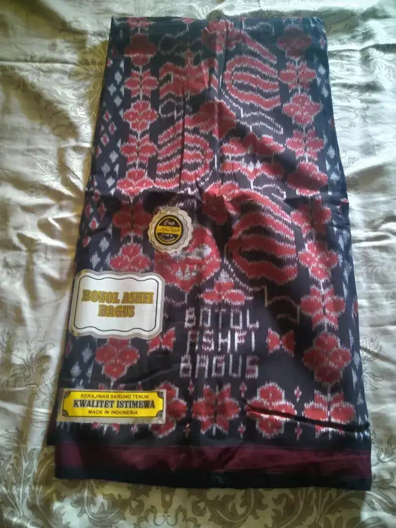 Sarung Tenun asli