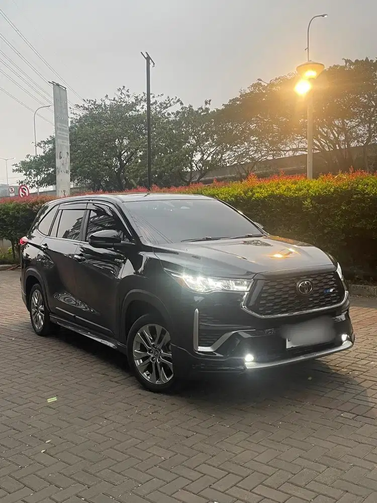 Toyota Innova Zenix Q Modelista