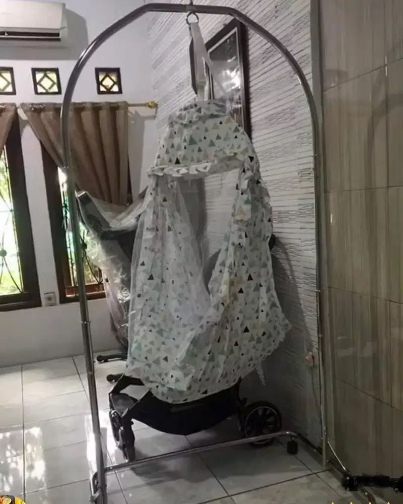 Ayunan bayi chrome stainless dijual cepat