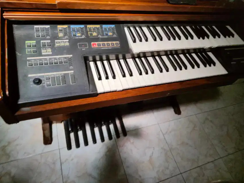 Organ Electone Yamaha-ME 200F