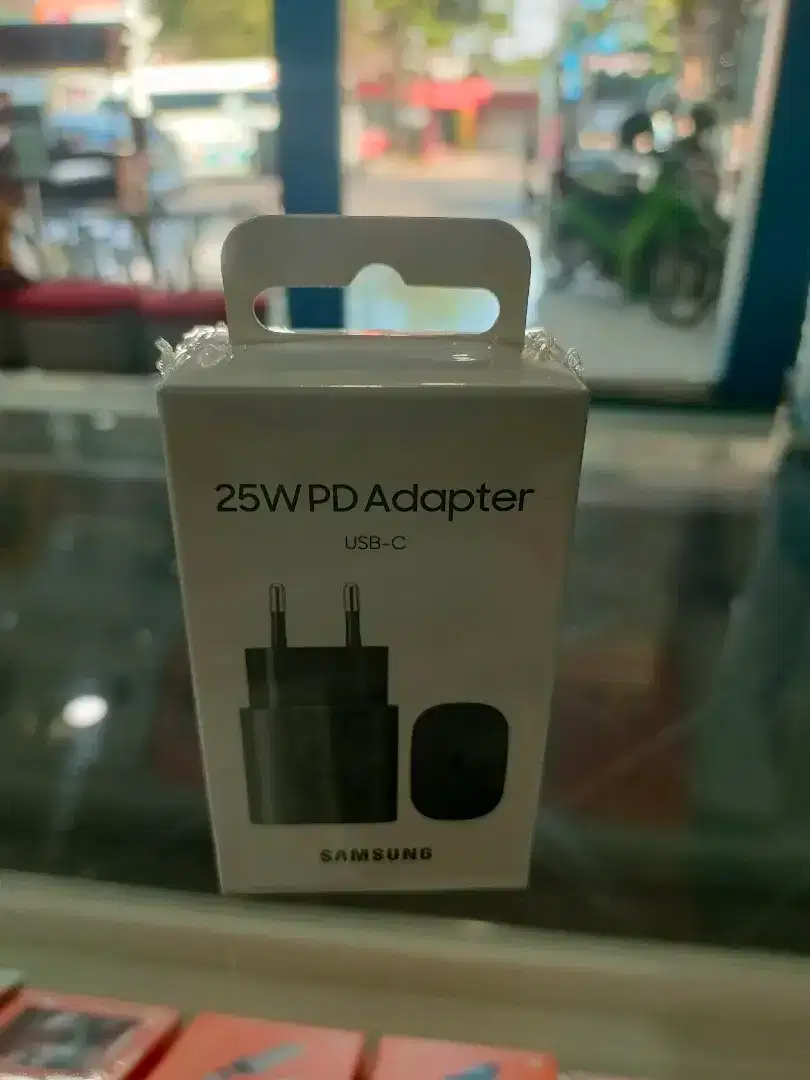 25W PD Adapter (USB-C)