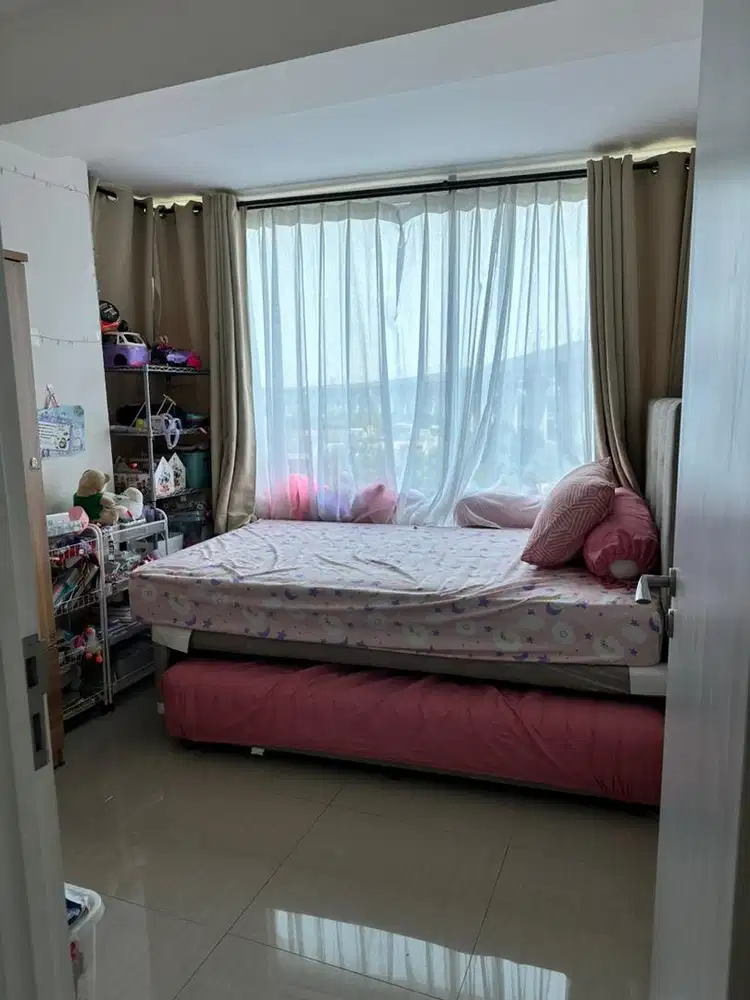 Dijual rugi apartemen full furnished  2BR posisi hook
