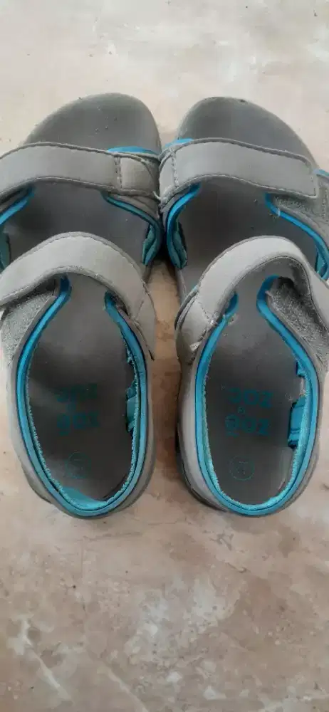 Sepatu sandal zoe n zac