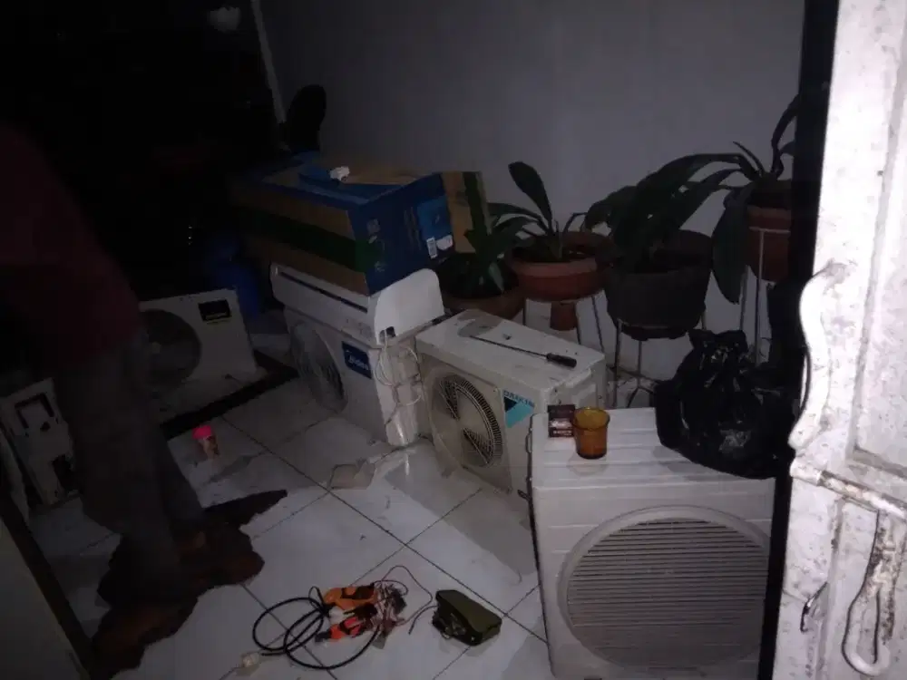 Ready Ac Daikin Midea dan Mitshubishi