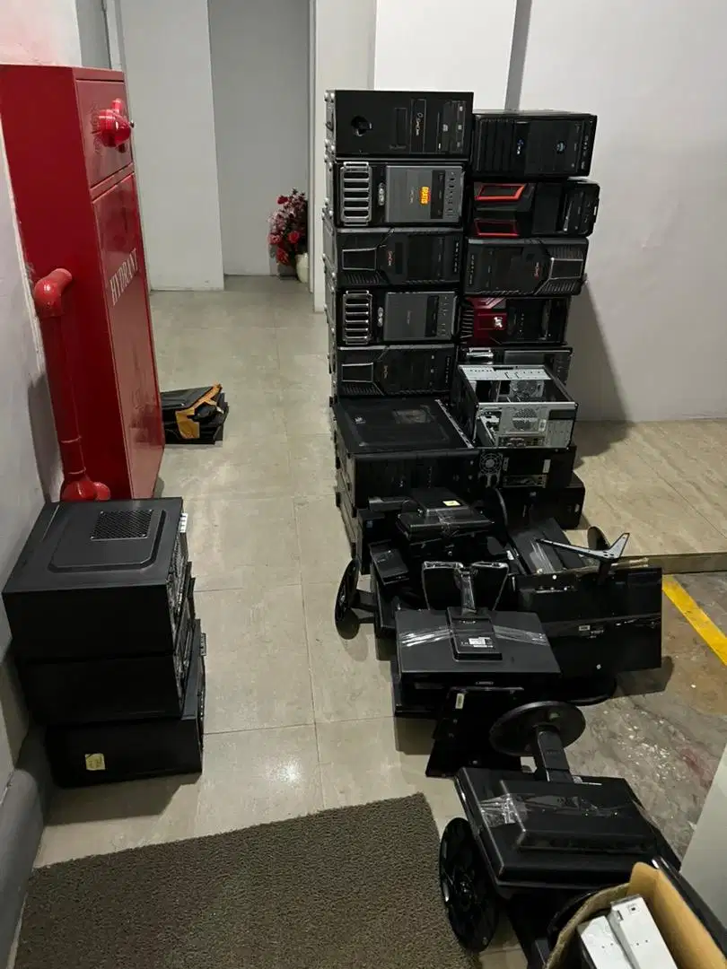 TERIMA BORONGAN KOMPUTER RUSAK EX KANTOR