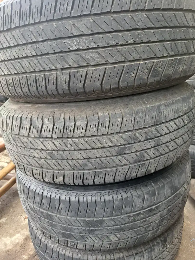 Ban pajero fortuner 265 65 17 bridgestone dueler ht