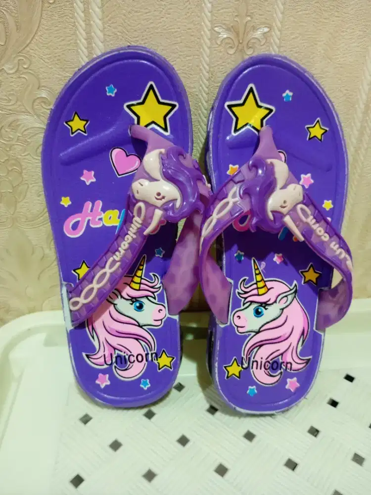 Sendal jelly unicorn size 32
