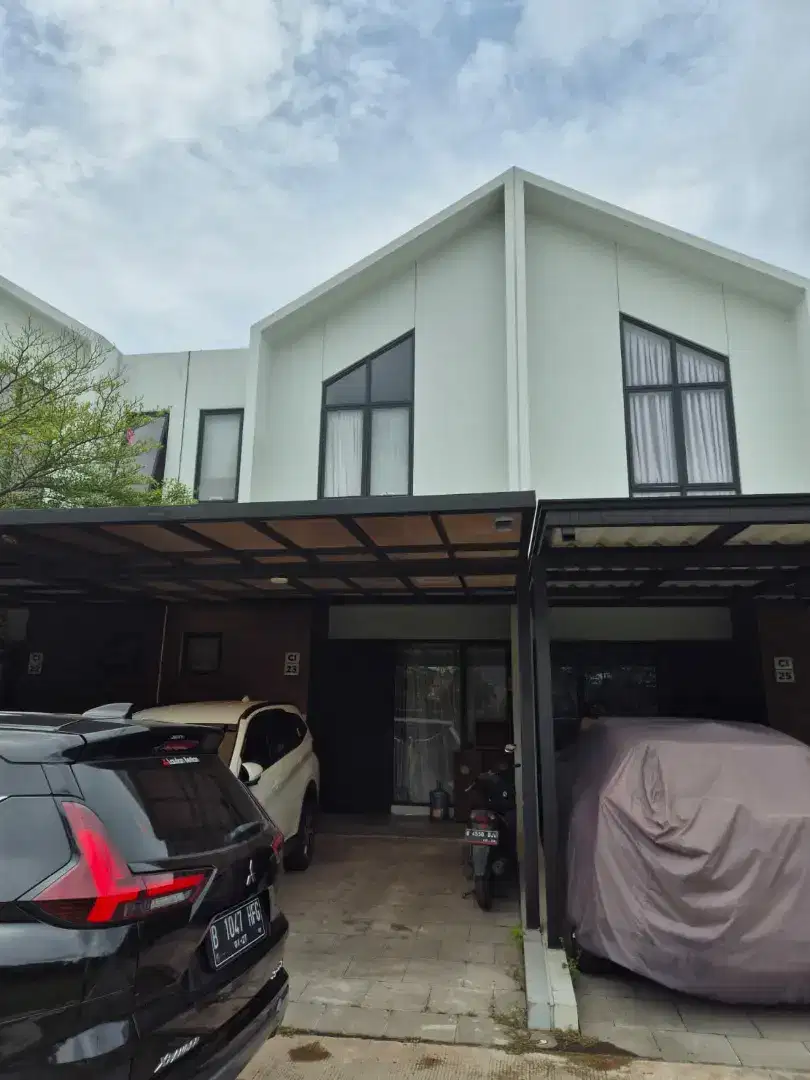 Rumah 2 lantai, bagus di Citra Garden Puri