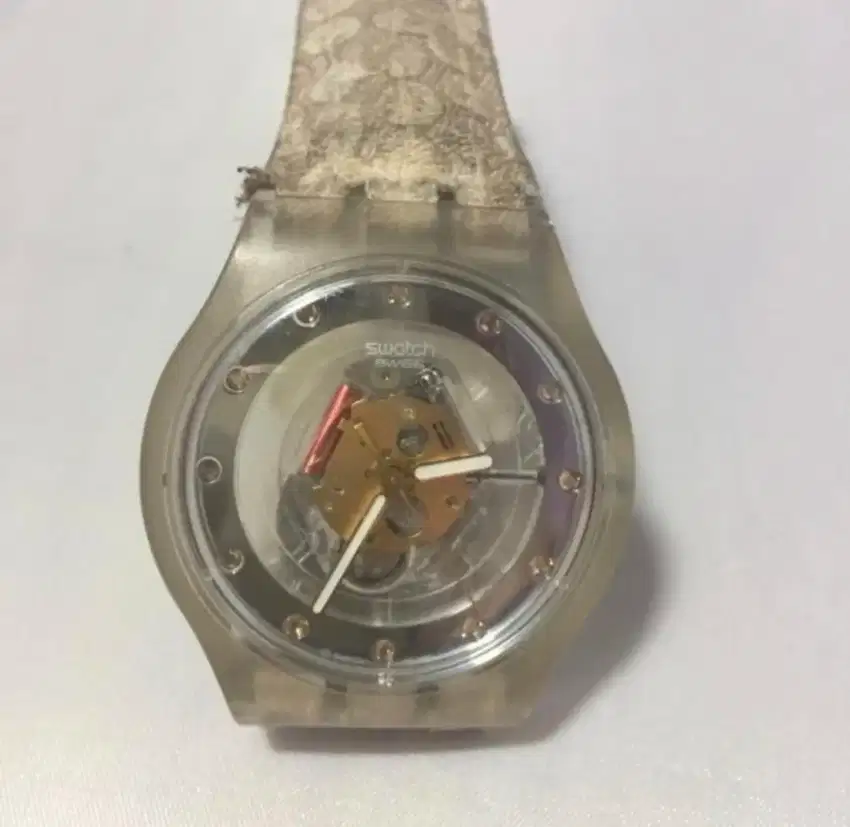 Jam Tangan Swatch Swiss SR626SW kondisi nyala