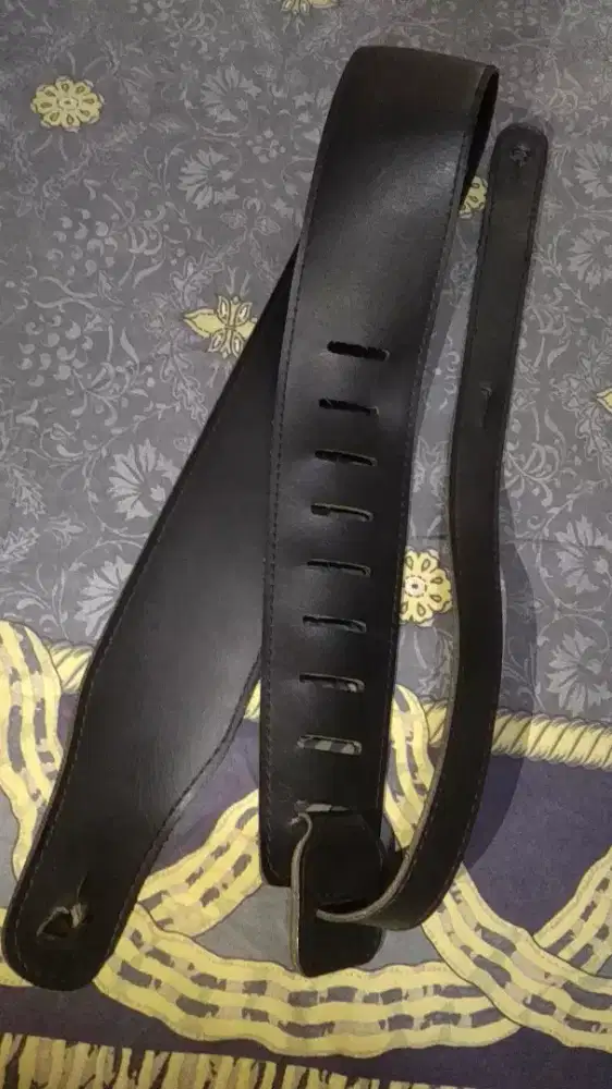 gitar strap siap pakai nego cod rungkut ok bos