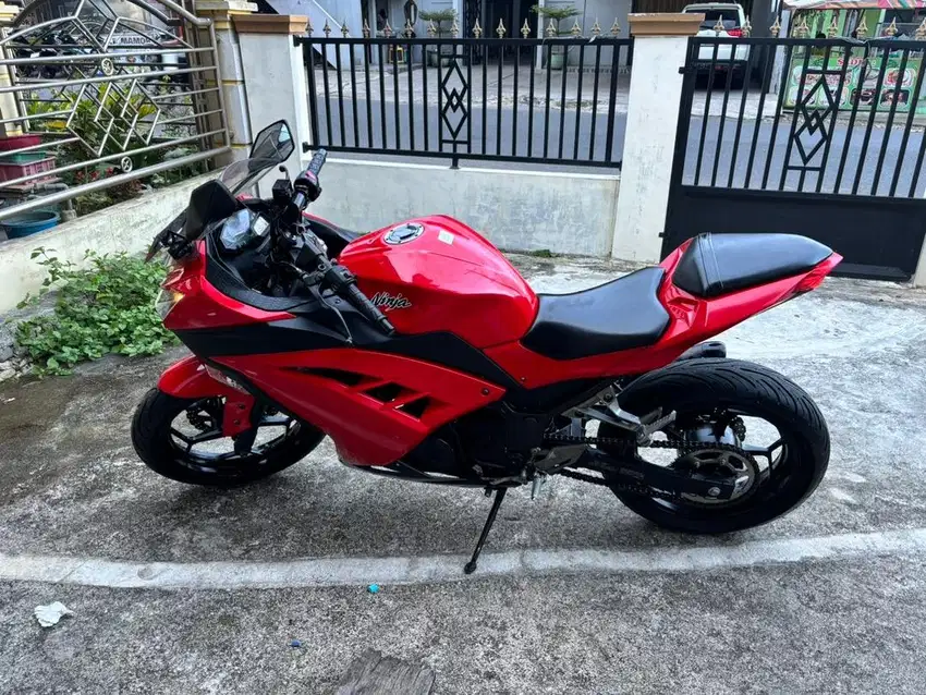 Kawasaki ninja red