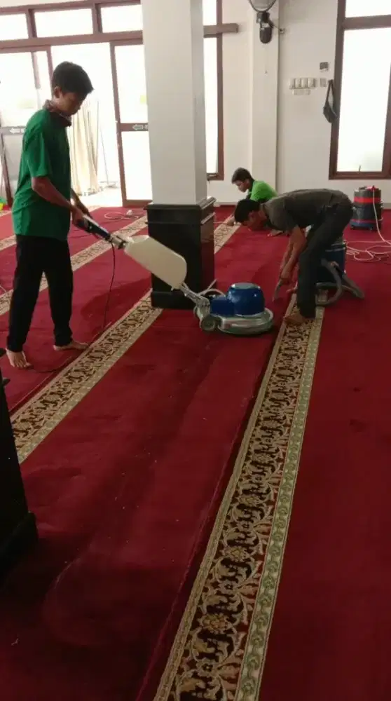 Jasa cuci karpet kantor panggilan Jabodetabek, wangi bersih