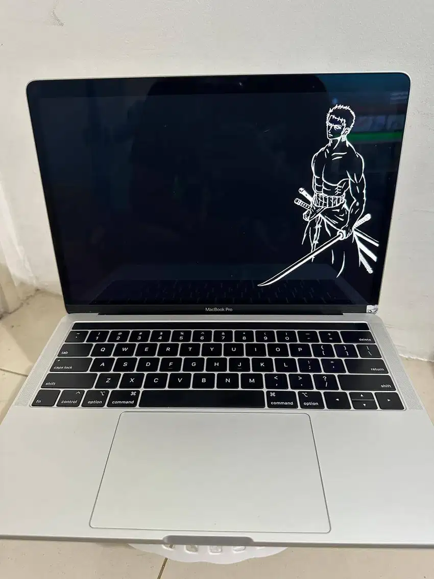 Macbook Pro 13 2019 i7 16GB/1TB
