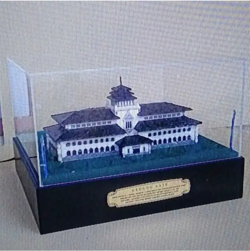 Miniatur gedung sate