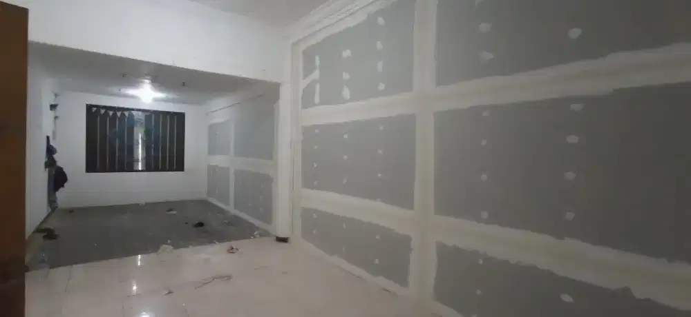 Tukang partisi  gypsum  dan kaca