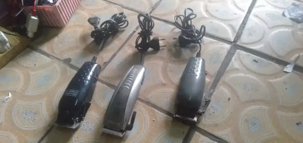 Slhkn plh slh 1 dr alat cukur rambut berkualitas kond normal murah sj