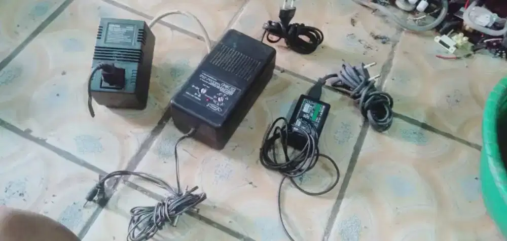 Slhkn plh slh 1 dr alat cas sepeda listrik dll kond hdp mgkn perlu