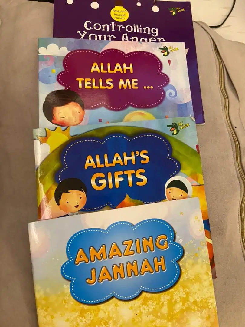 Buku cerita anak berbahasa inggris (for moslem children)