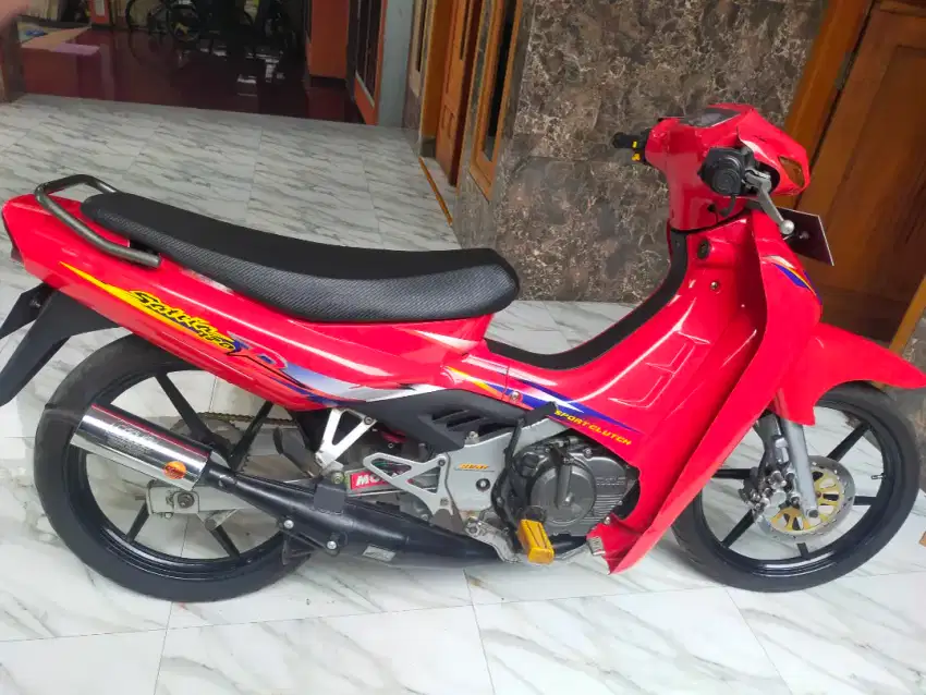 Di jual Suzuki satria 2 tak. 6 speed