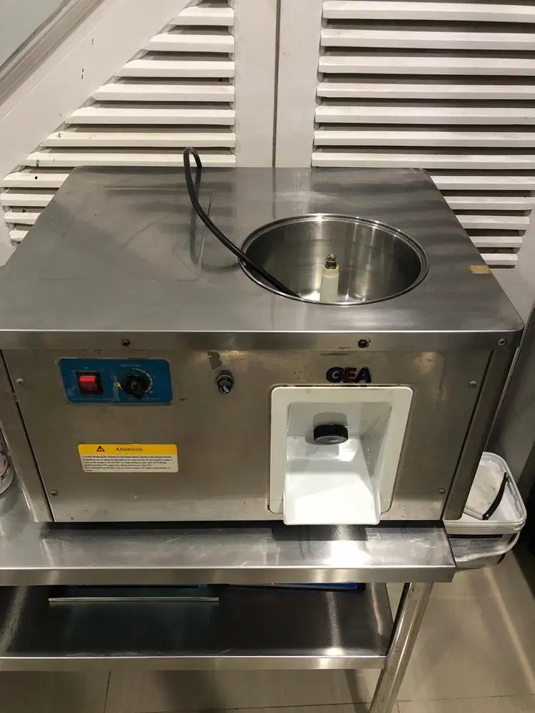 Hard Ice Cream Machine
