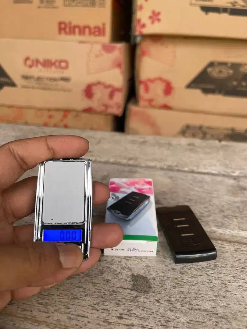 Praktis model remot timbangan emas digital
