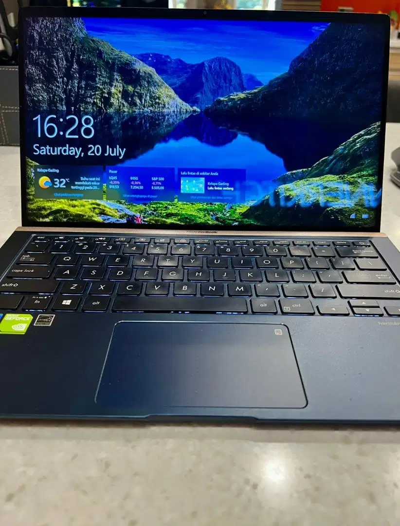 Asus Zenbook UX433F