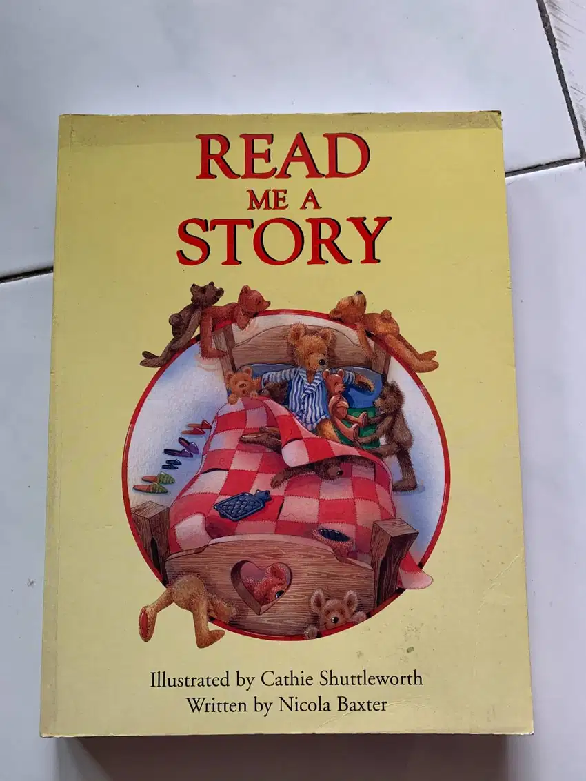 Buku cerita anak  Read Me A Story