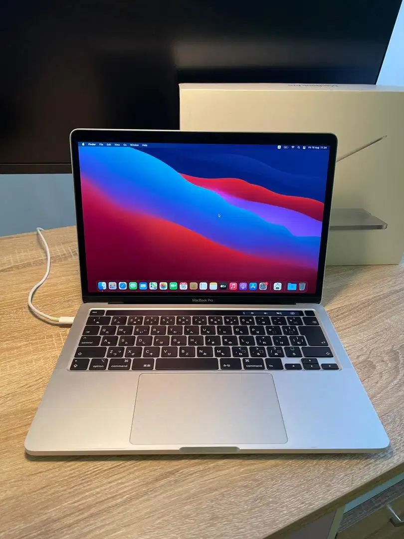 Macbook Pro 2020 13 Core i5 8/256 Mulus