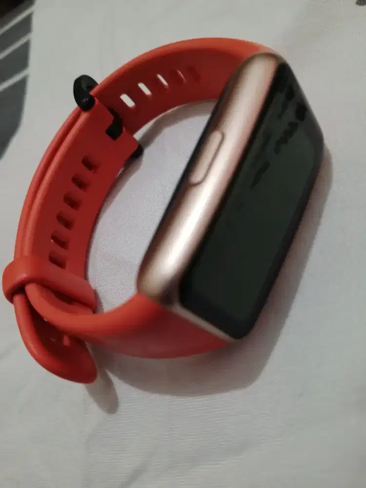 Huawei band 6 orange