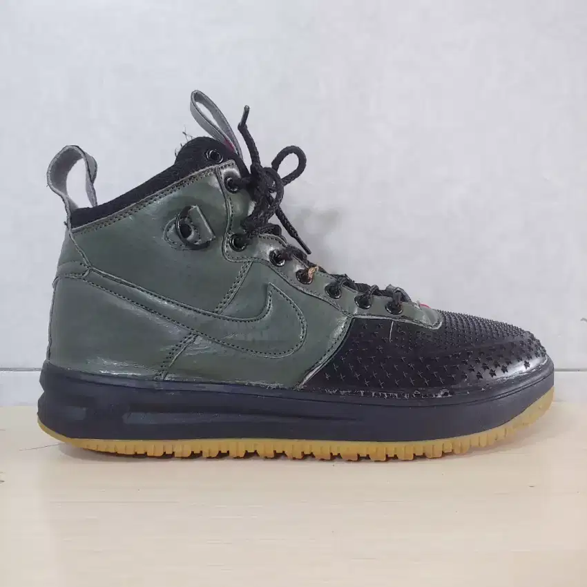 Sepatu Outdoor Nike Lunar Force 1 Duckboot