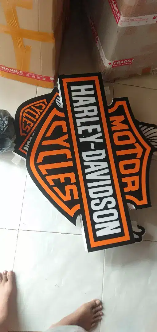 Logo Harley Davidson nyala