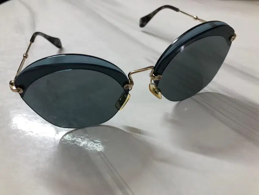 Sunglasess MiuMiu Cat Eye