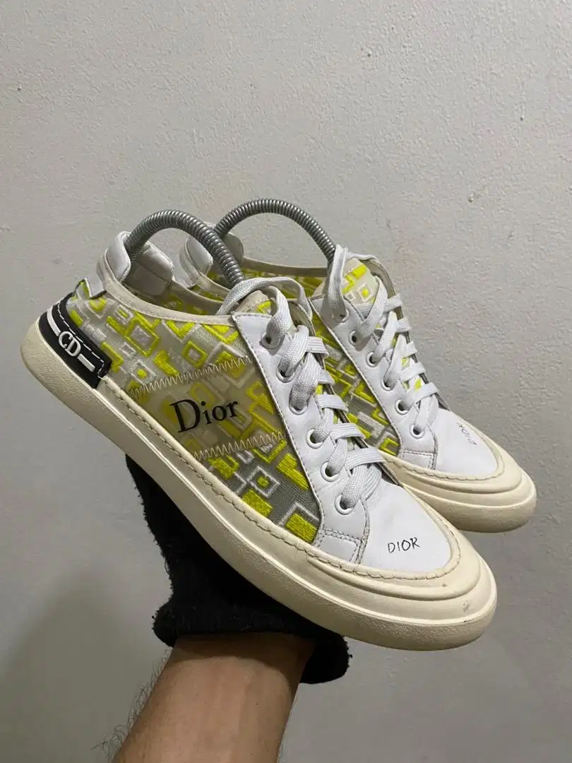 Sneakers pria dior size 42/43 sale (harga net)