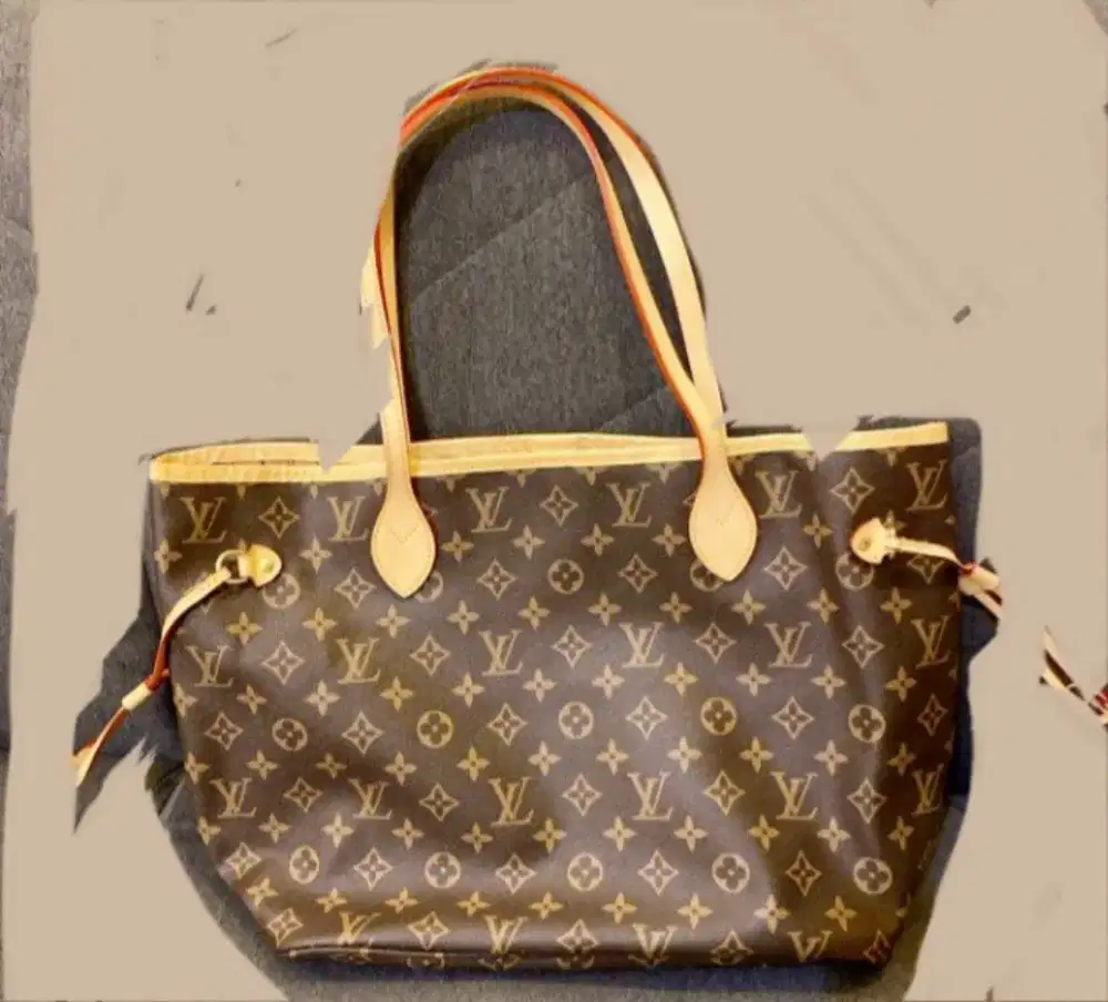 LOUIS VUITYON TOTE PRODUCT YEAR 2015 DONT NEGO KLO ISENG DRAMA