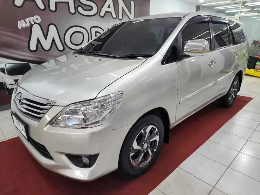 Toyota Innova G Bensin 2.0 Manual 2012