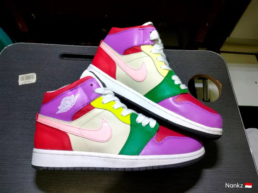 Sepatu Nike Jordan high multi colour