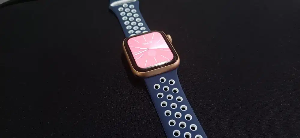 Apple watch SE 40 Gen 1 mulus siap pakai
