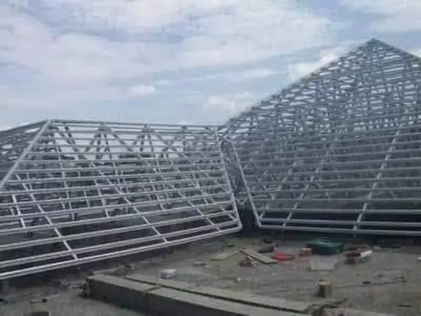 Baja ringan terpasang