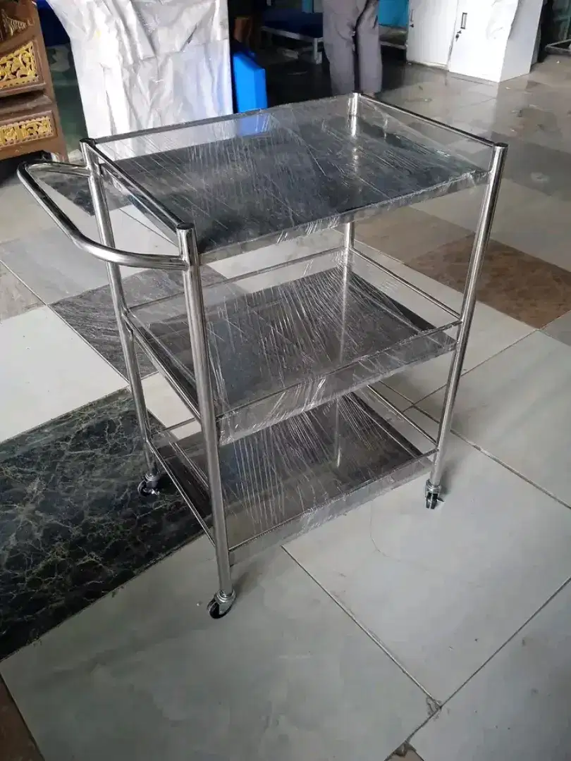 Troli Instrumen 3 rak stainless | meja 3 susun stainless