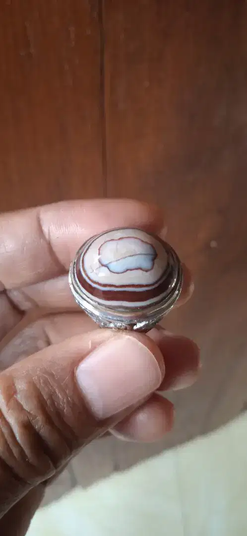 Cincin batu puser bumi